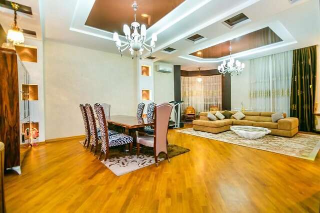 Апартаменты Luxary Apartment ISR Plaza Баку-77